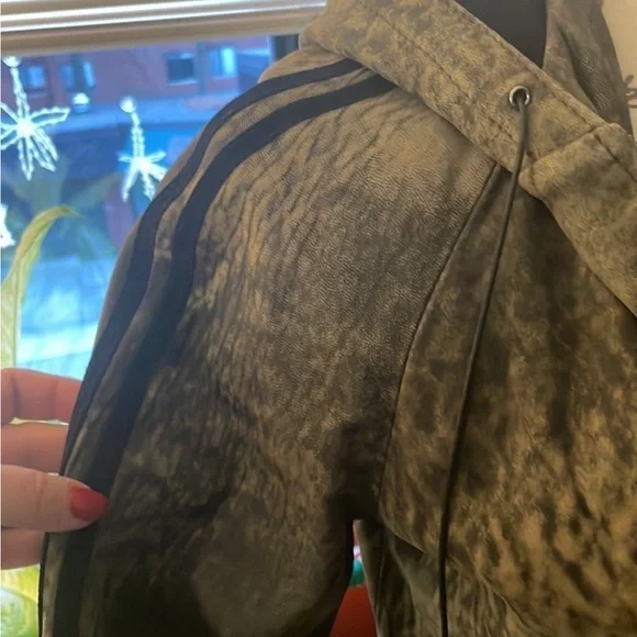 Preview GREEN DISTRESSED Leather Vintage Bomber Jacket VERY SOFT Sz Euro 44 - Picture 4 of 15